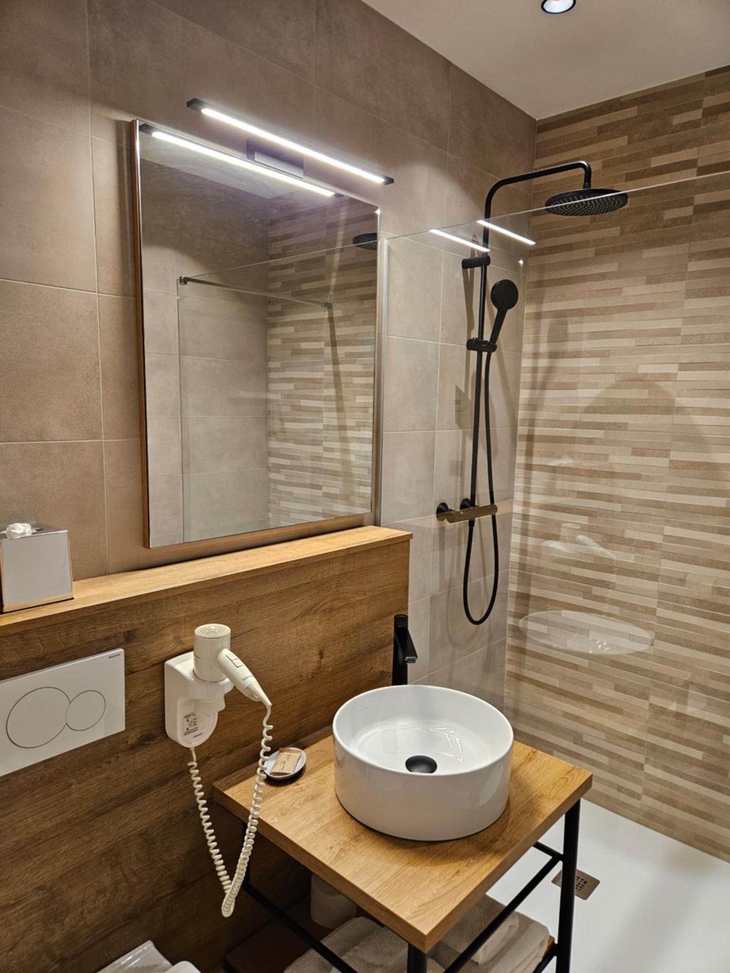 Hotel Boomgaard Lanaken Luaran gambar